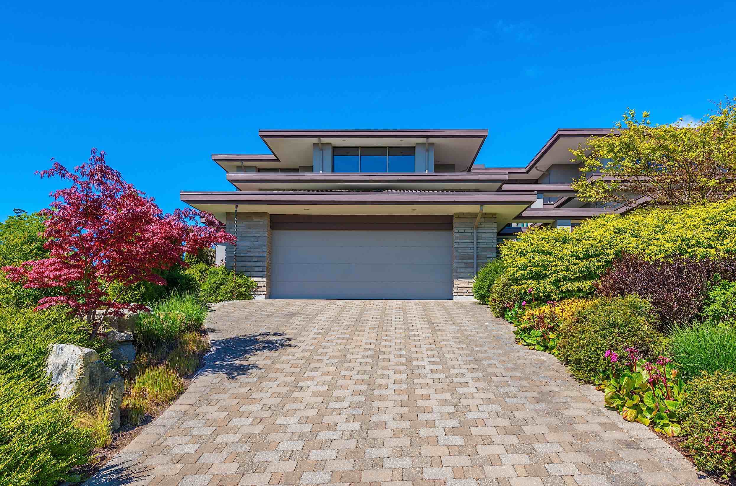 Easy Tricks To Improve Your Home's Curb Appeal