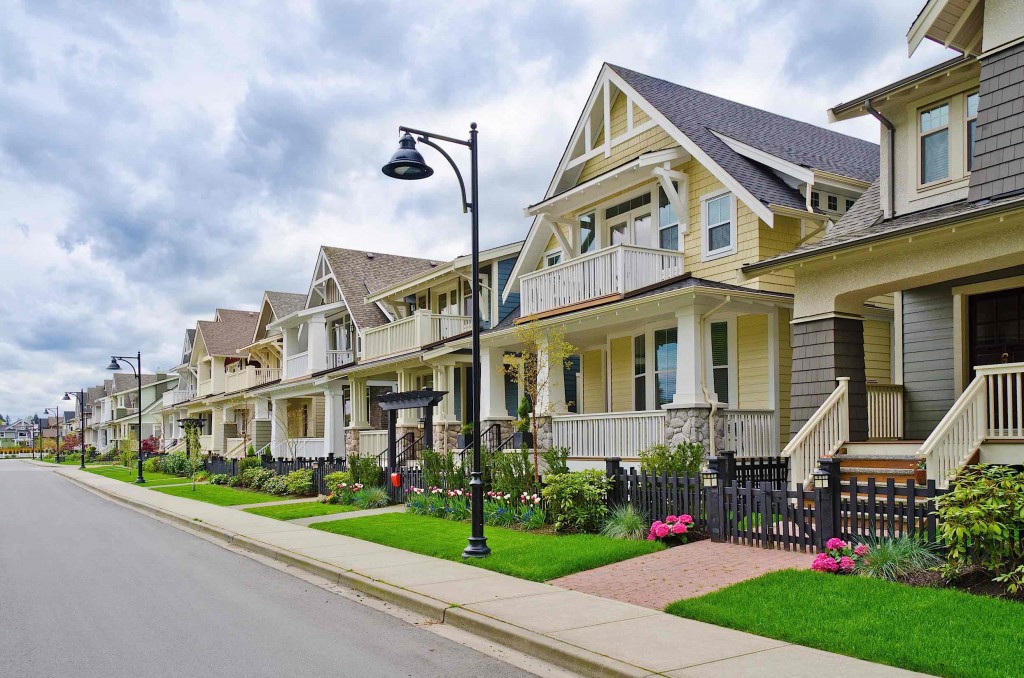 Canadian home sales slipped 3% in July while average price fell to $662,000  - CBC News