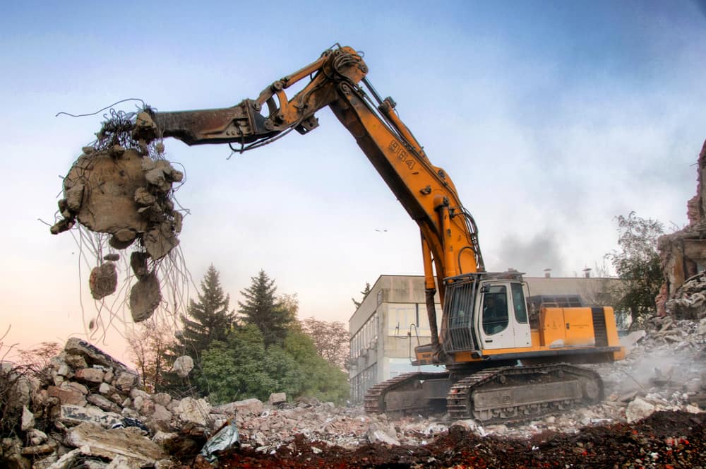 how much does it cost to demolish a house